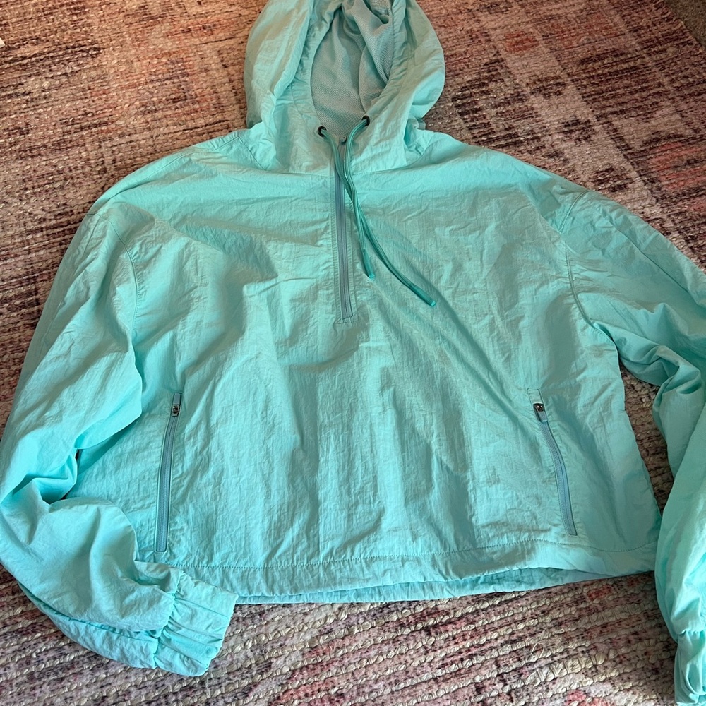 TASC Active Hooded Windbreaker